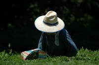 nce Belin Buusu: ay belgeseli